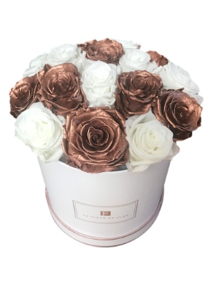 Dome-Shaped Pattern Arrangement of Luxury Roses in a Medium Round Box