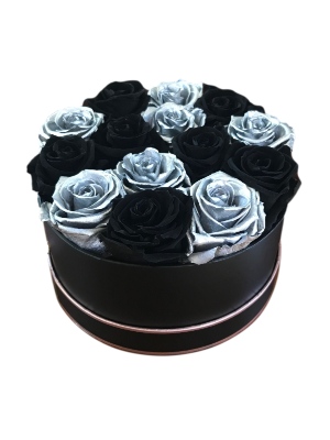 Pattern Roses That Last a Year in a Medium Tabletop Round Box