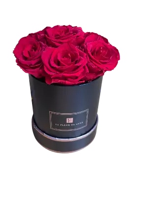 Bouquet of Roses That Last a Year in a X-Small Round Box